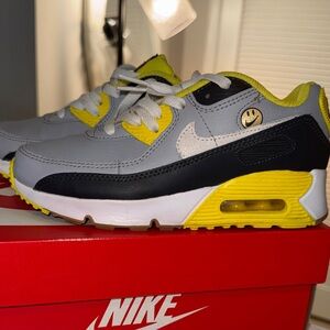 Nike Kids Sneakers - Gray, Yellow, and Black